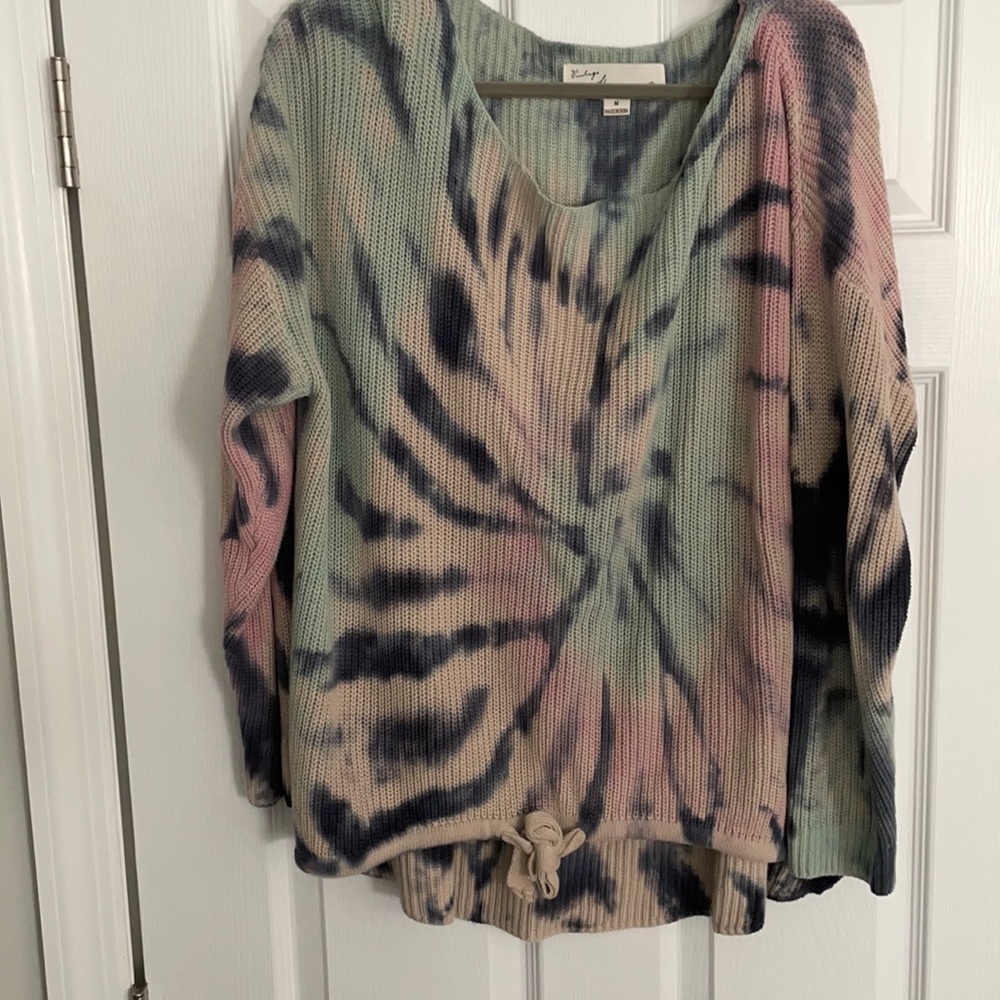 Vintage Havana long sleeve hilow top